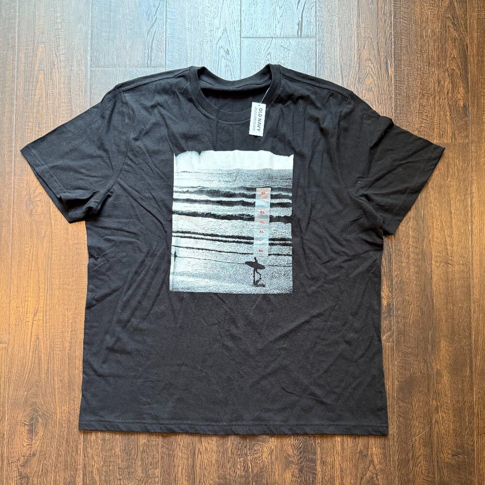 Old Navy Graphic Print T-Shirt, Mens Size XL NWT!